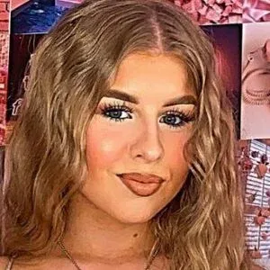 Isabelle Rose / hellsbelsrose / isabellrrose Onlyfans Photo Gallery 