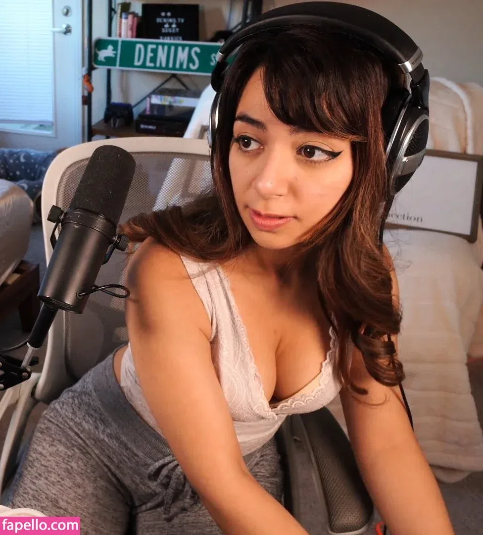 Denims / DenimsTV / theodorethickdick Onlyfans Photo Gallery 