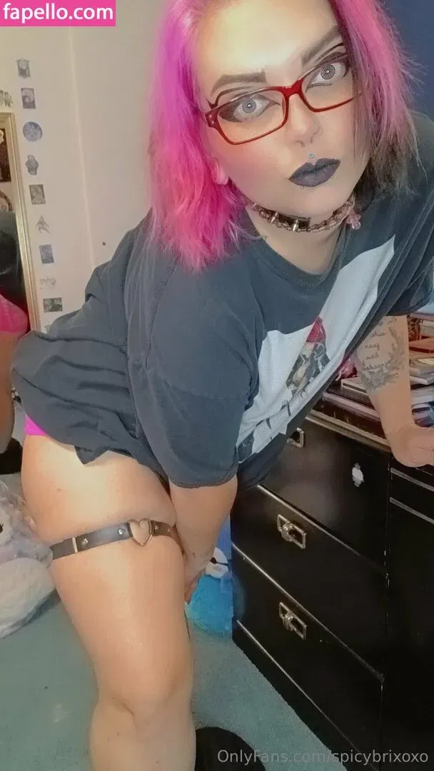 spicybrixoxo Onlyfans Photo Gallery 