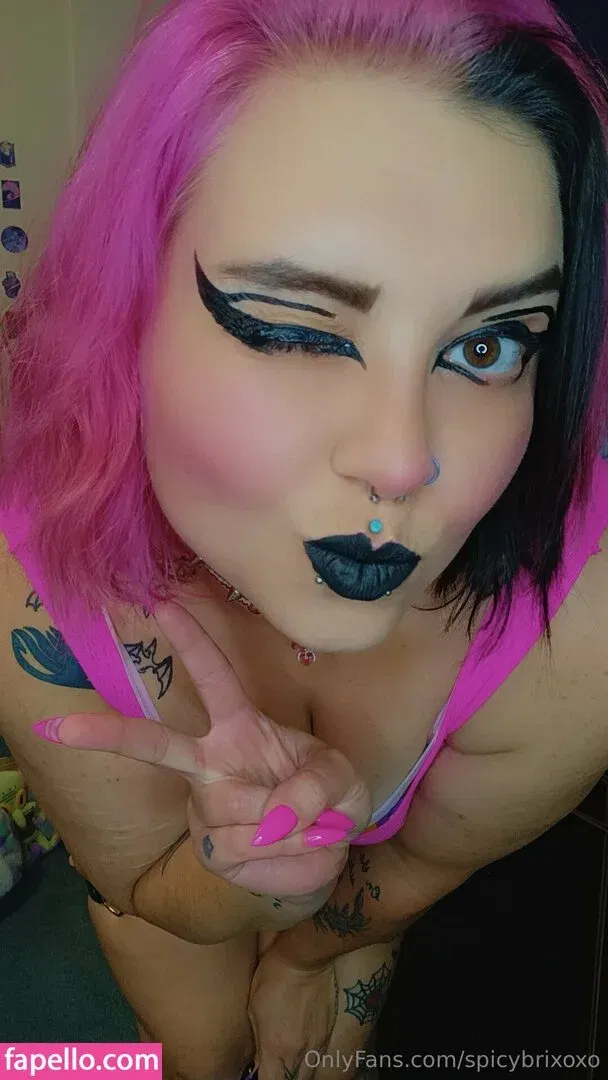 spicybrixoxo Onlyfans Photo Gallery 