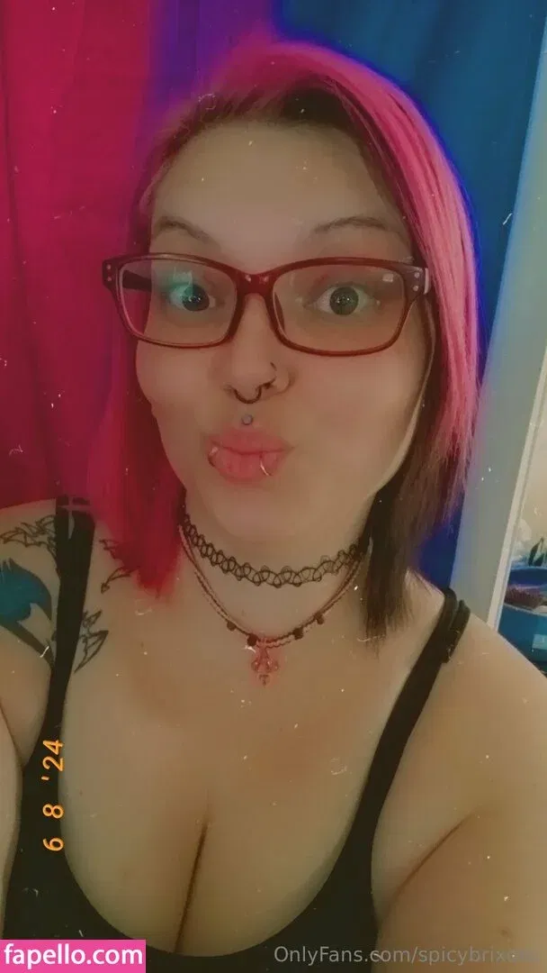 spicybrixoxo Onlyfans Photo Gallery 