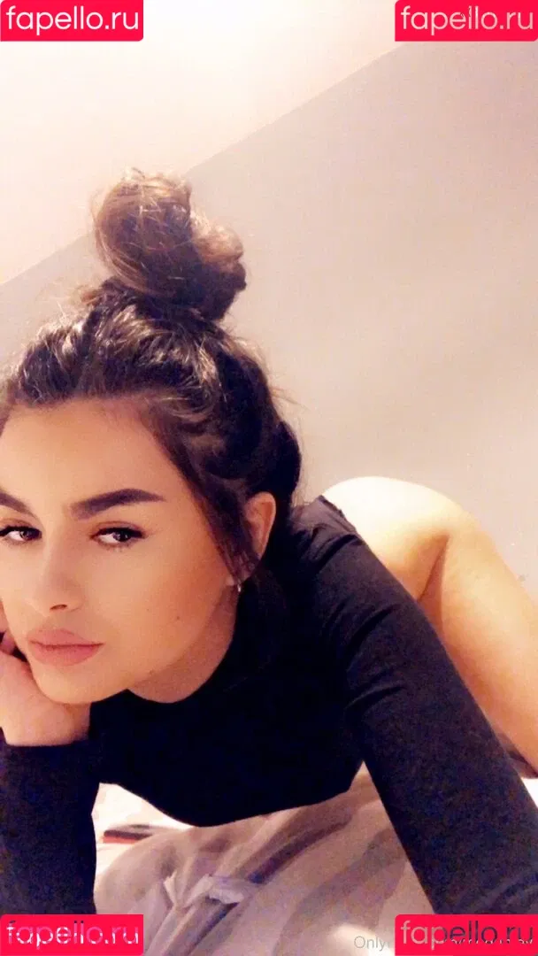 Megan Tayo / megantayo / megantayo_ / megtayo Onlyfans Photo Gallery 