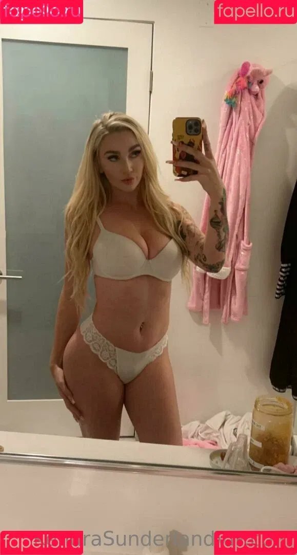 Kendra Sunderland / kslibrarygirl / therealkslibrarygirl Onlyfans Photo Gallery 