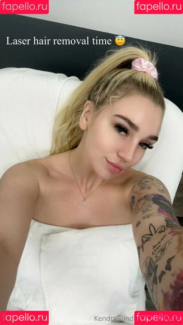 Kendra Sunderland / kslibrarygirl / therealkslibrarygirl Onlyfans Photo Gallery 