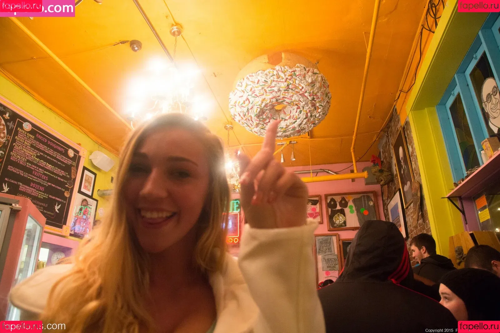 Kendra Sunderland / kslibrarygirl / therealkslibrarygirl Onlyfans Photo Gallery 