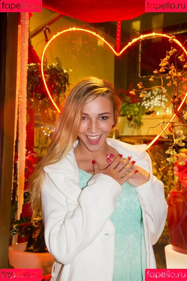 Kendra Sunderland / kslibrarygirl / therealkslibrarygirl Onlyfans Photo Gallery 