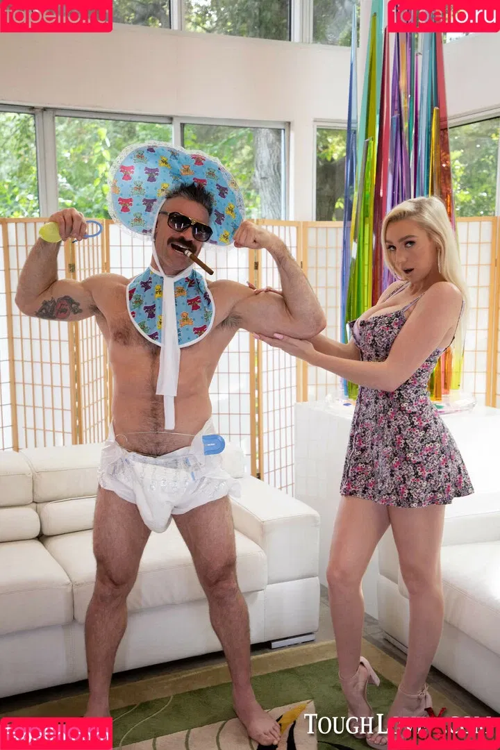 Kendra Sunderland / kslibrarygirl / therealkslibrarygirl Onlyfans Photo Gallery 