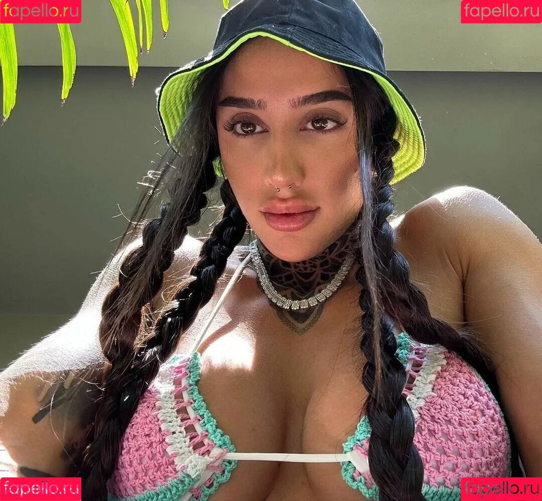 Bakhar Nabieva / bakhar / bakharnabieva / Бахар Набиева Onlyfans Photo Gallery 