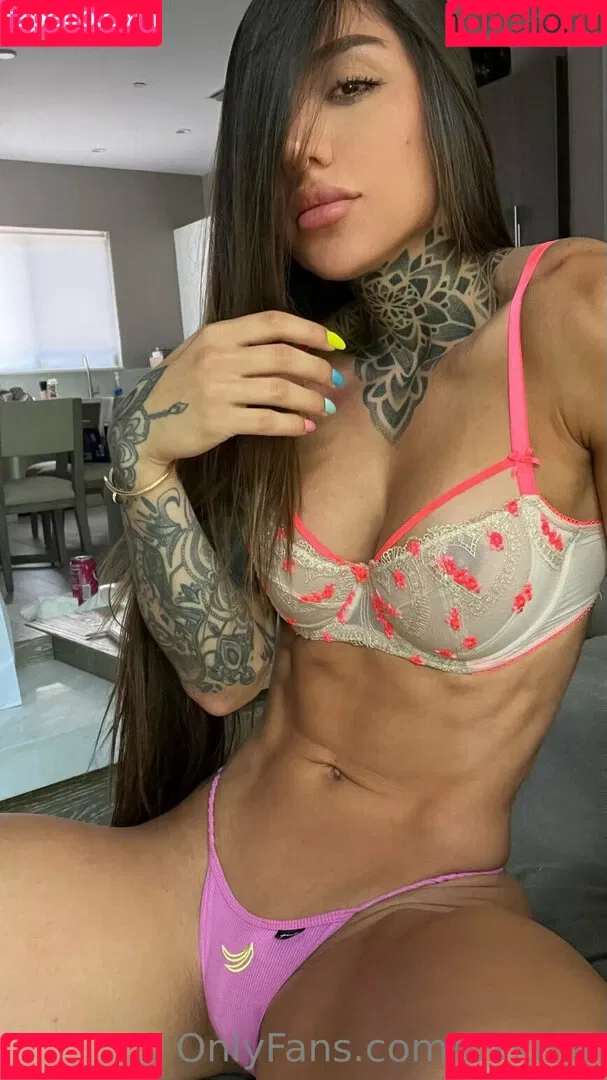 Bakhar Nabieva / bakhar / bakharnabieva / Бахар Набиева Onlyfans Photo Gallery 