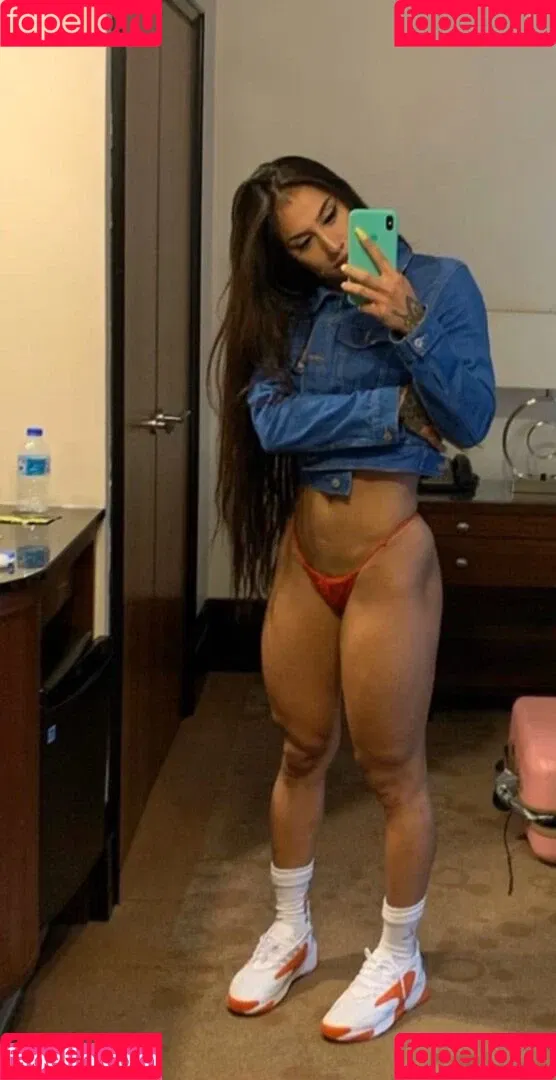 Bakhar Nabieva / bakhar / bakharnabieva / Бахар Набиева Onlyfans Photo Gallery 