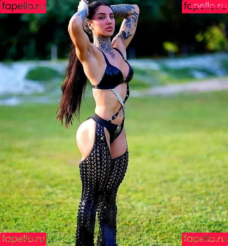 Bakhar Nabieva / bakhar / bakharnabieva / Бахар Набиева Onlyfans Photo Gallery 