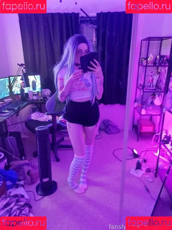 Munaeris / https: Onlyfans Photo Gallery 