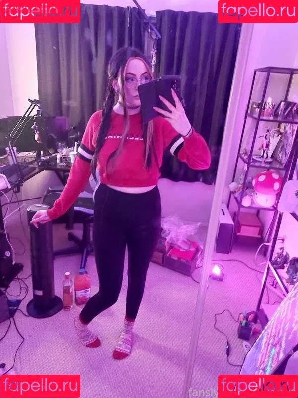 Munaeris / https: Onlyfans Photo Gallery 