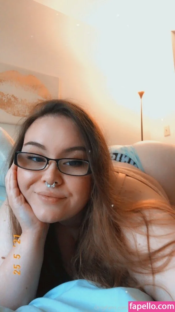 bratty_britt420 / brattybritt420 Onlyfans Photo Gallery 