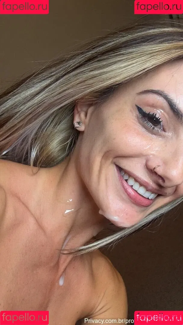 Sarah Caus / caustotal / sarahcaus Onlyfans Photo Gallery 