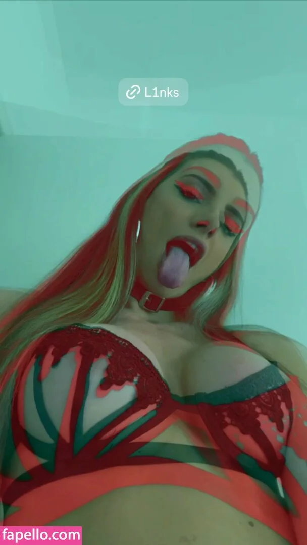 Sarah Caus / caustotal / sarahcaus Onlyfans Photo Gallery 