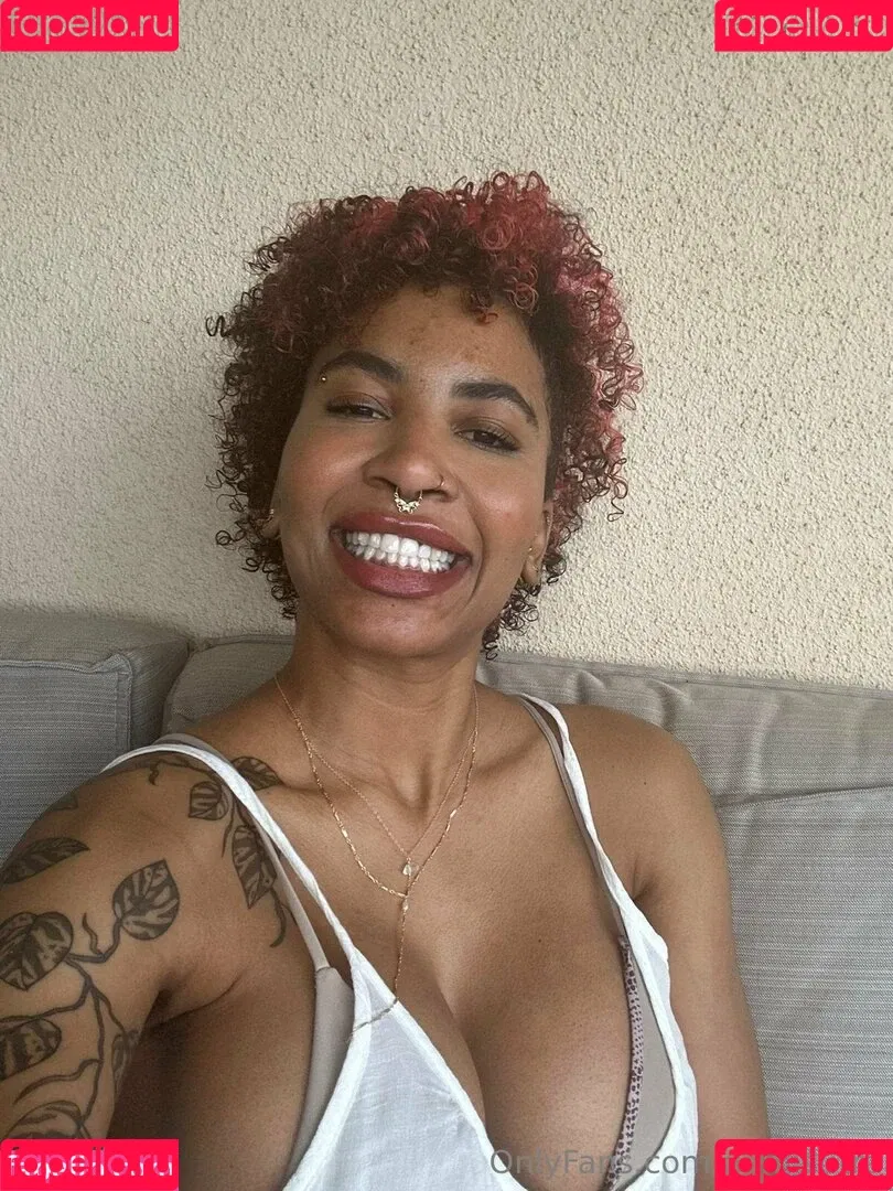Demi Sutra / DemiSutra Onlyfans Photo Gallery 