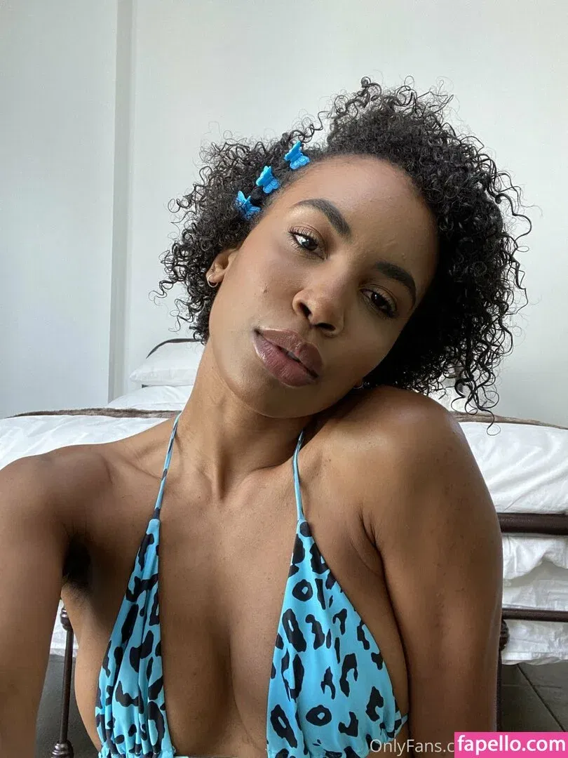 Demi Sutra / DemiSutra Onlyfans Photo Gallery 