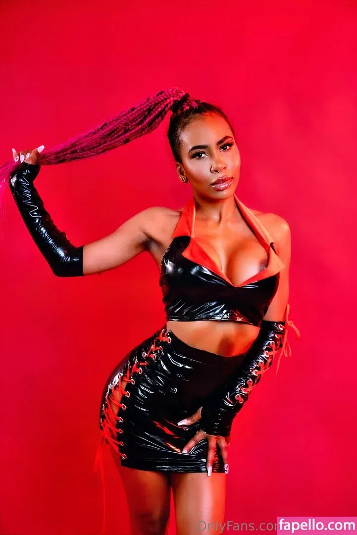 Demi Sutra / DemiSutra Onlyfans Photo Gallery 