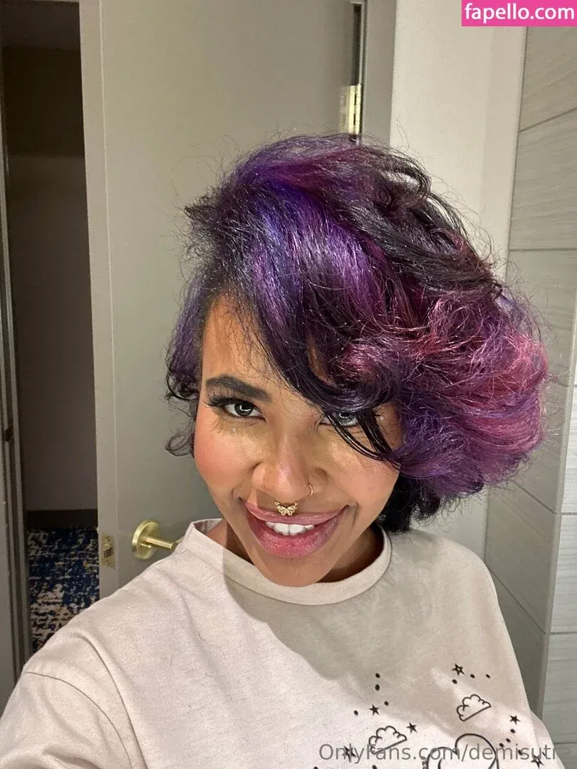 Demi Sutra / DemiSutra Onlyfans Photo Gallery 