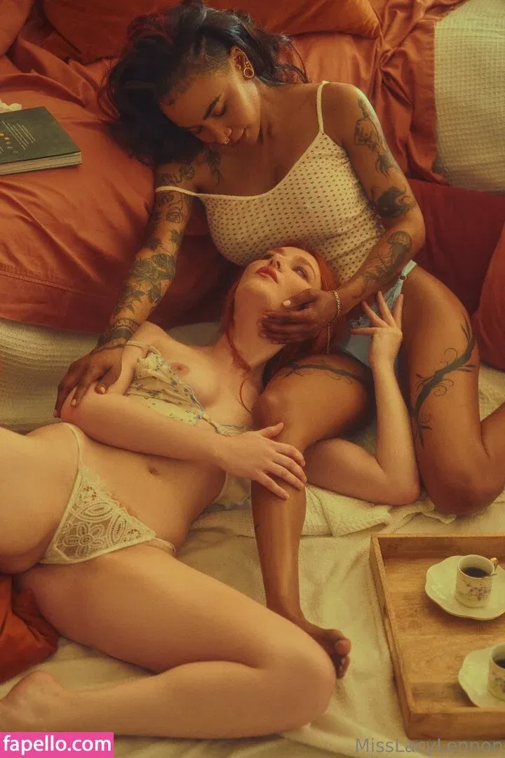 Demi Sutra / DemiSutra Onlyfans Photo Gallery 