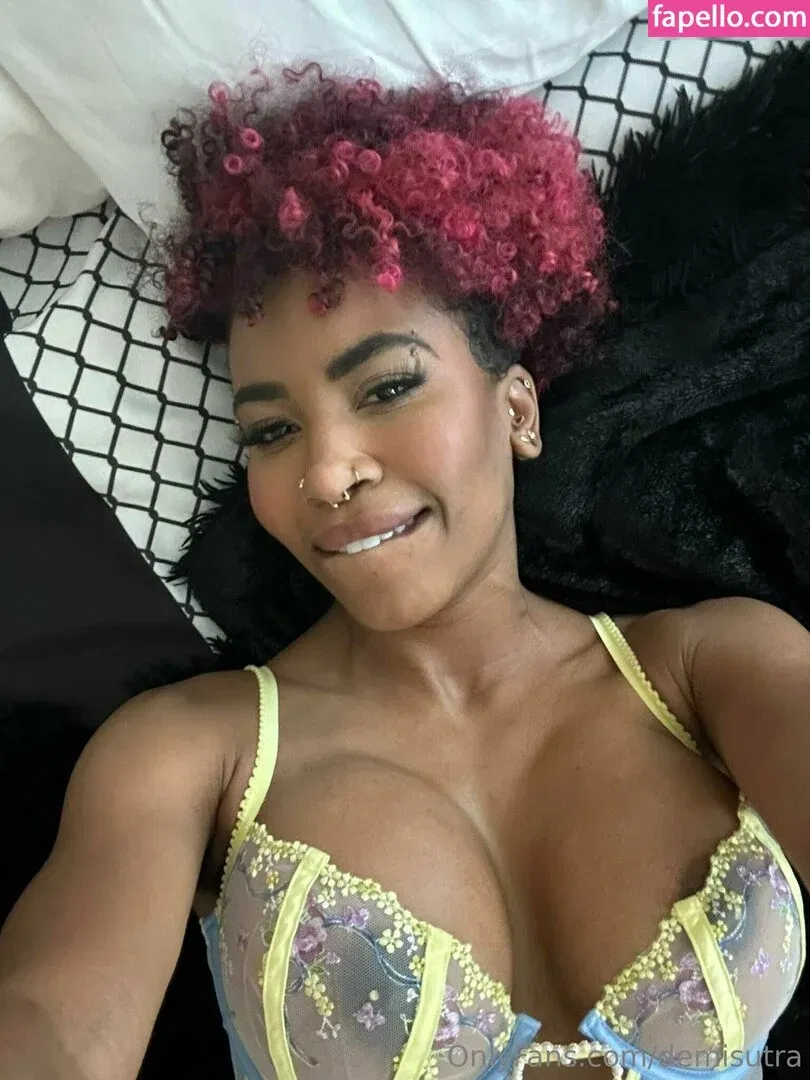 Demi Sutra / DemiSutra Onlyfans Photo Gallery 