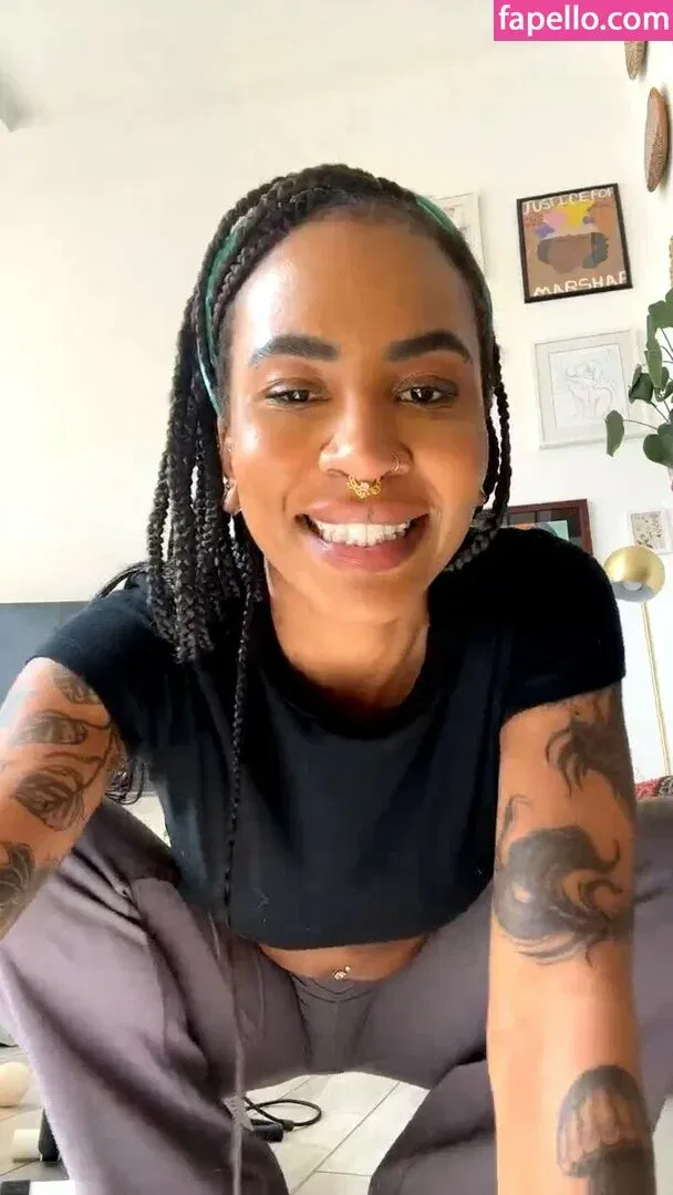 Demi Sutra / DemiSutra Onlyfans Photo Gallery 