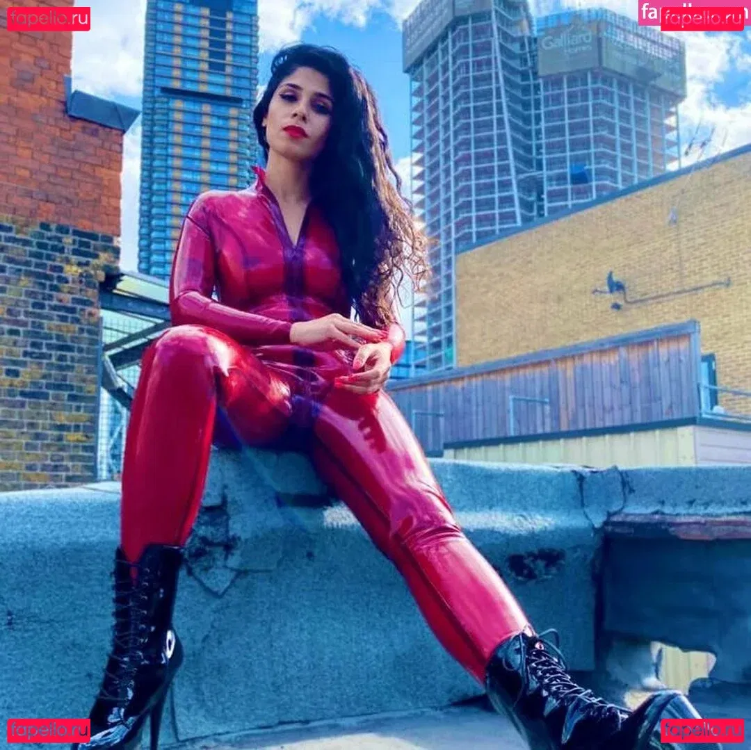 spicyyaria / spicyyariia Onlyfans Photo Gallery 