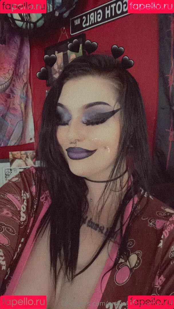 graveyardxbaby666 Onlyfans Photo Gallery 