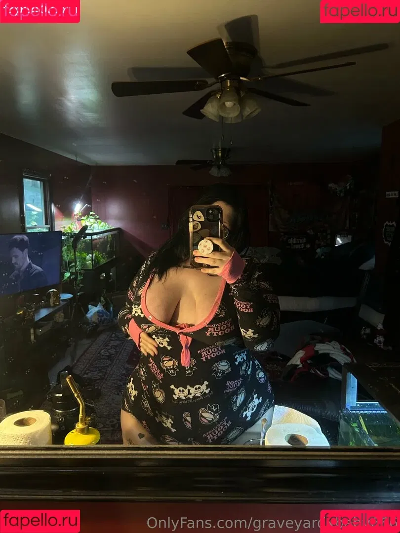 graveyardxbaby666 Onlyfans Photo Gallery 