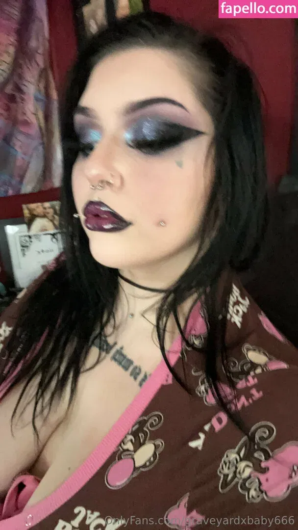 graveyardxbaby666 Onlyfans Photo Gallery 