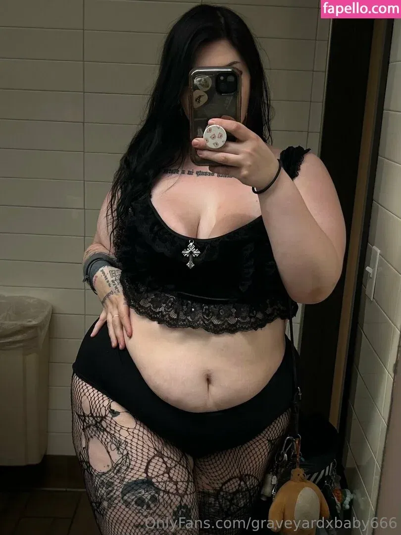 graveyardxbaby666 Onlyfans Photo Gallery 