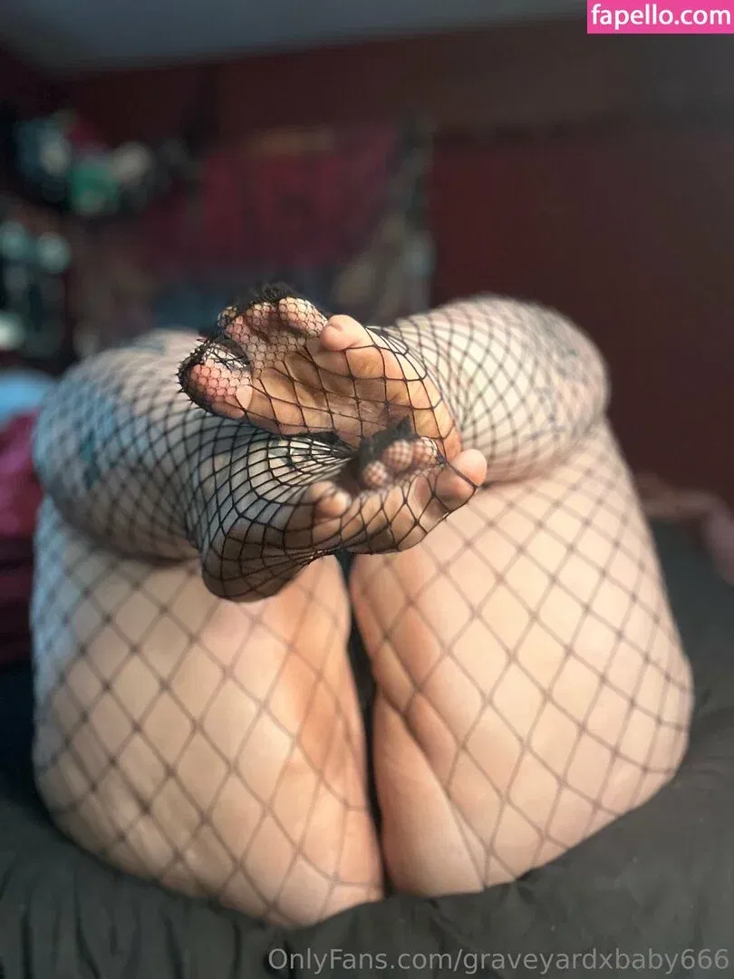 graveyardxbaby666 Onlyfans Photo Gallery 