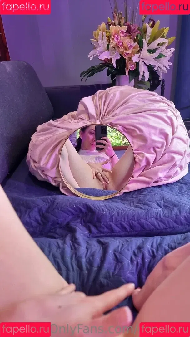 emilyhill / emilyhillxoxo Onlyfans Photo Gallery 