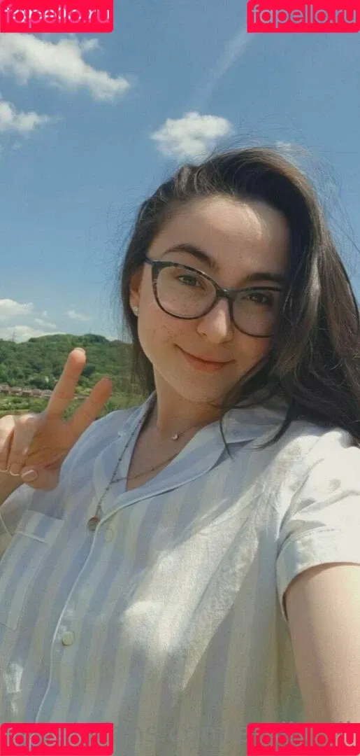 emilyhill / emilyhillxoxo Onlyfans Photo Gallery 