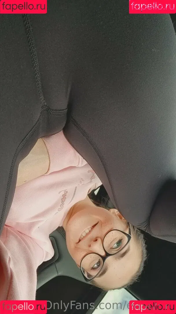 emilyhill / emilyhillxoxo Onlyfans Photo Gallery 