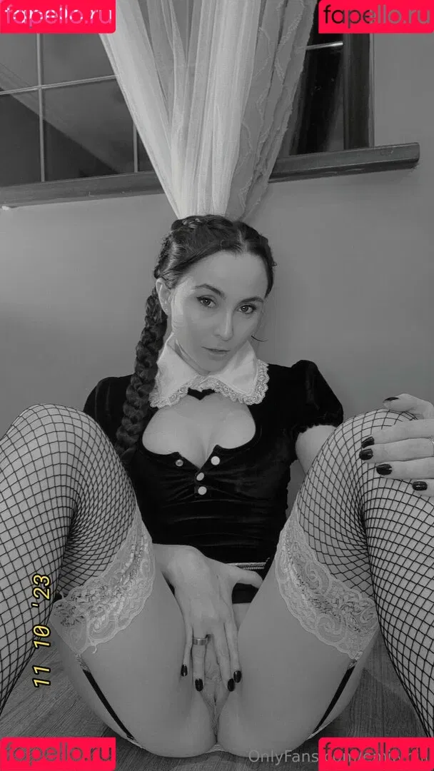 emilyhill / emilyhillxoxo Onlyfans Photo Gallery 