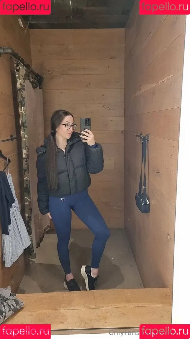 emilyhill / emilyhillxoxo Onlyfans Photo Gallery 
