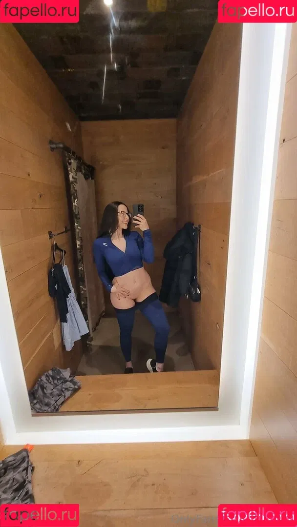 emilyhill / emilyhillxoxo Onlyfans Photo Gallery 
