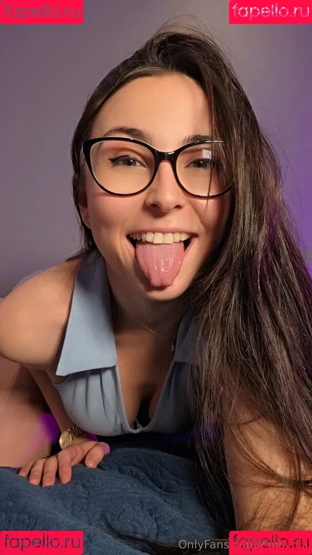 emilyhill / emilyhillxoxo Onlyfans Photo Gallery 