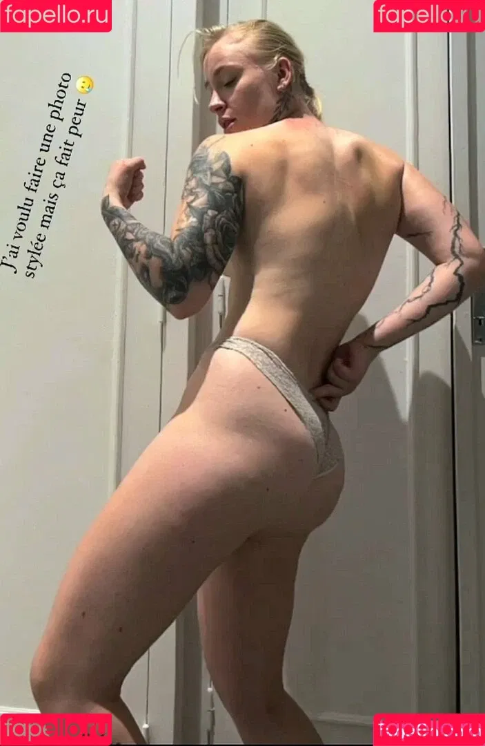 Mila Orriols / milafique Onlyfans Photo Gallery 