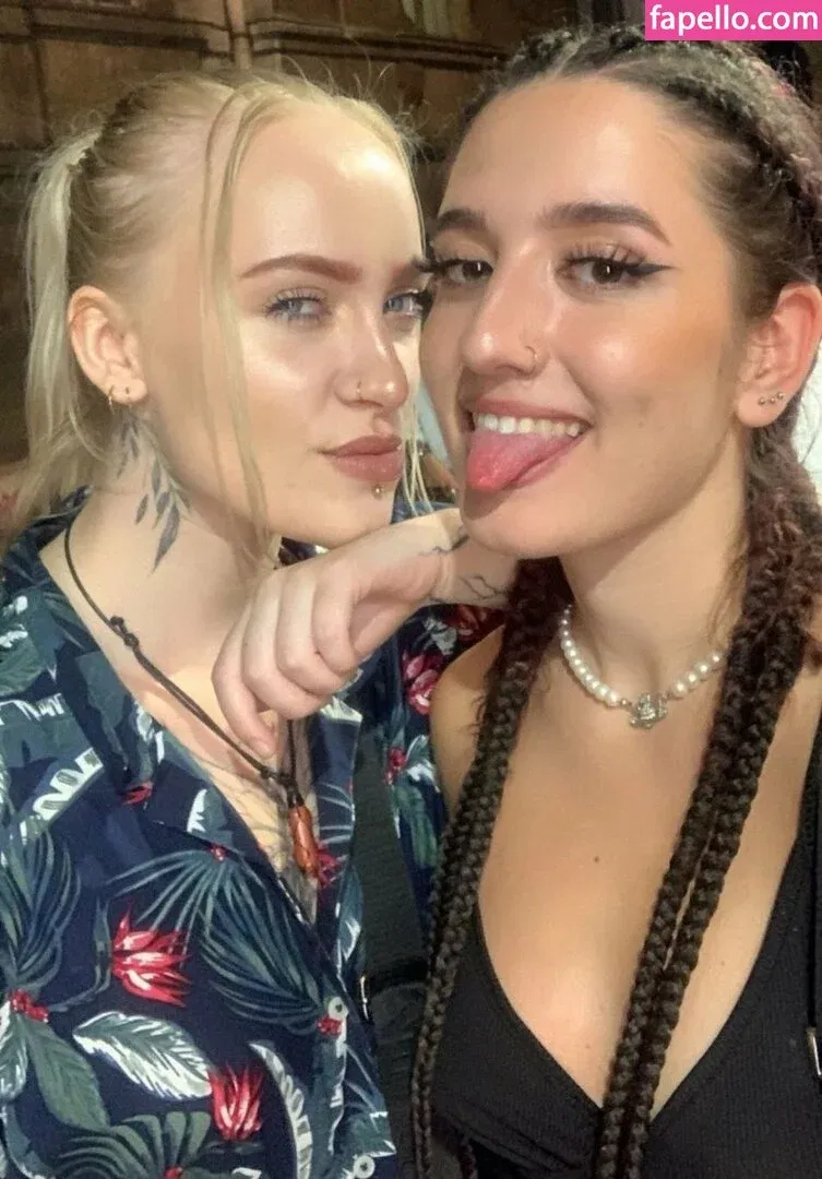 Mila Orriols / milafique Onlyfans Photo Gallery 