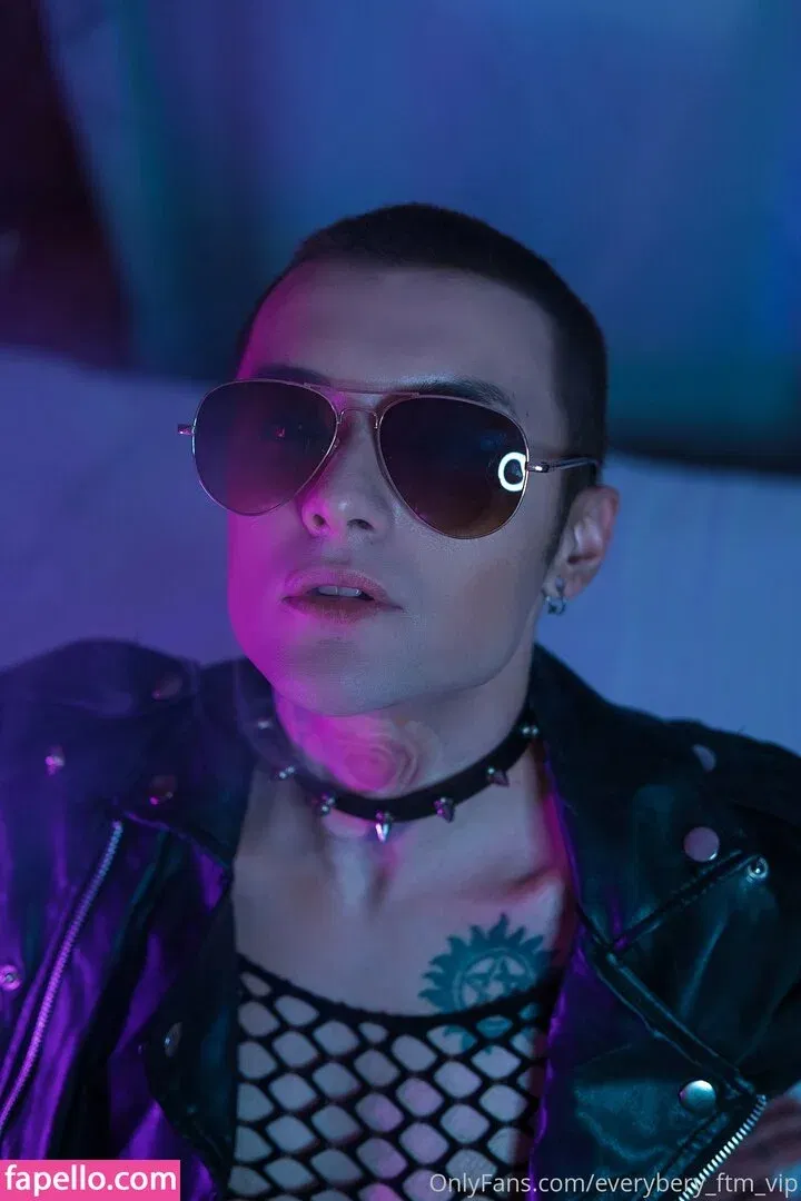 bedazzled12345 / everybery_ftm_vip Onlyfans Photo Gallery 