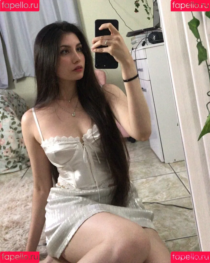 Lamie / Larissacarvalhx / ilamie / lamistar Onlyfans Photo Gallery 