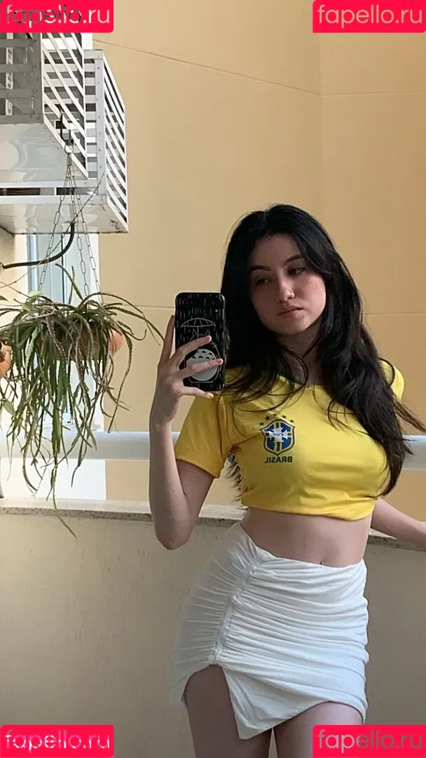 Lamie / Larissacarvalhx / ilamie / lamistar Onlyfans Photo Gallery 