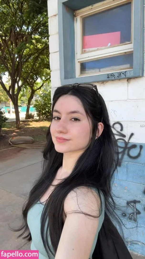 Lamie / Larissacarvalhx / ilamie / lamistar Onlyfans Photo Gallery 