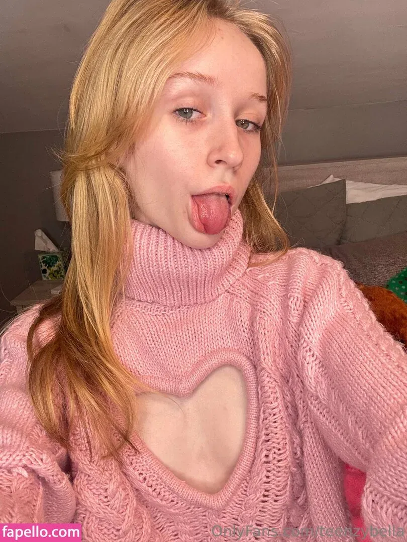 teenzybella Onlyfans Photo Gallery 