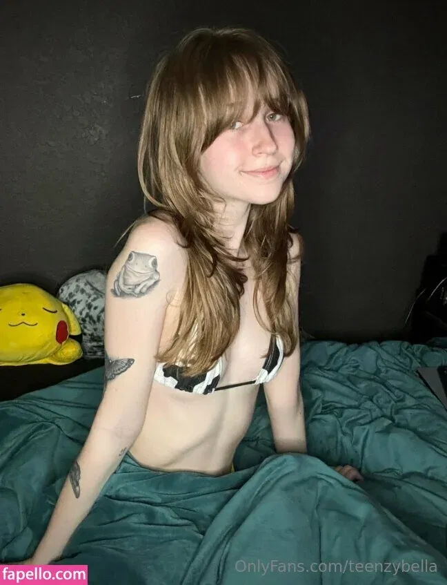teenzybella Onlyfans Photo Gallery 