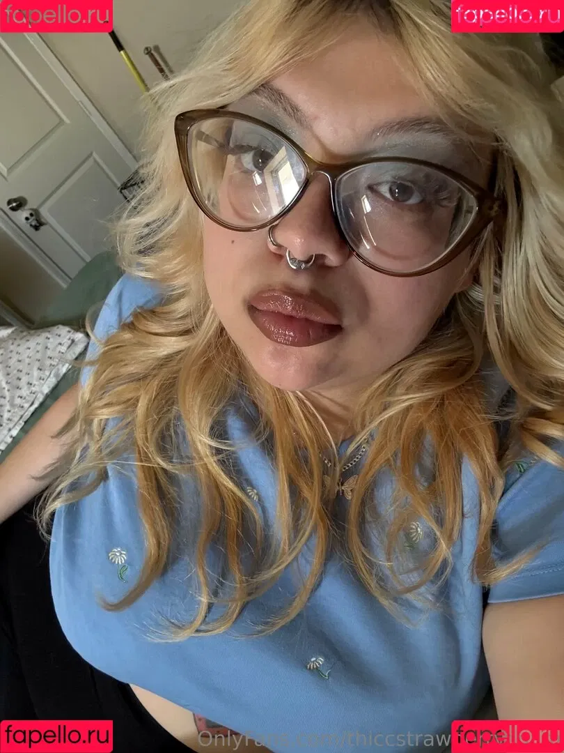 thiccstrawberryspam Onlyfans Photo Gallery 
