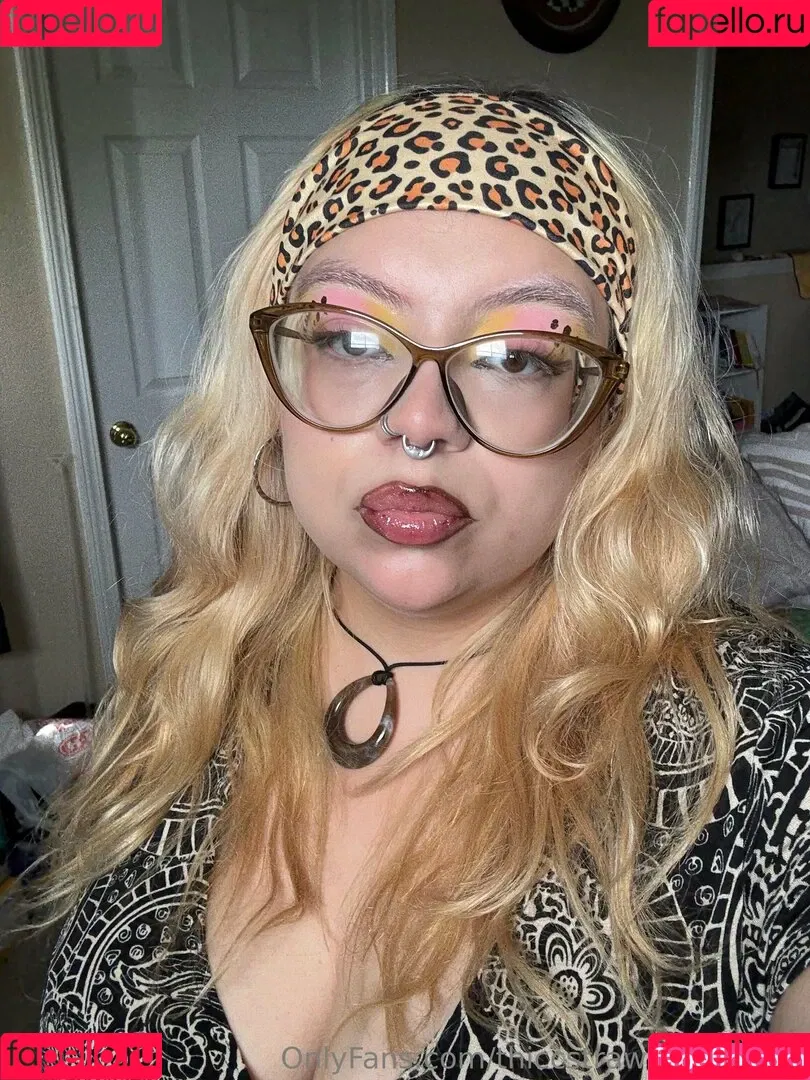 thiccstrawberryspam Onlyfans Photo Gallery 